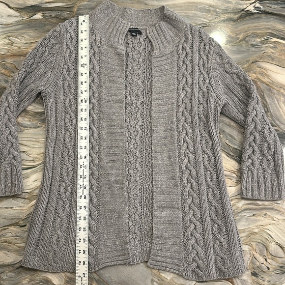 Banana Republic Womens Gray Cardigan size Medium - Picture 5 of 6